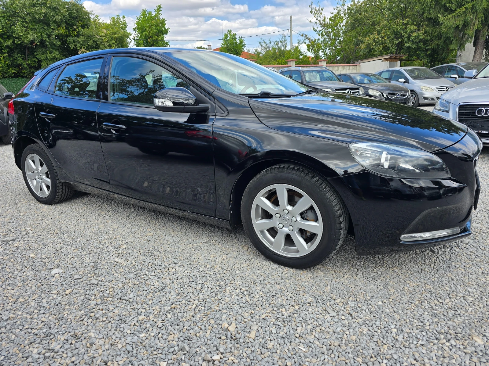 Volvo V40 2.0D2-FACE-ЕВРО 6В-НАВИГАЦИЯ-6 СКОРОСТИ - изображение 6