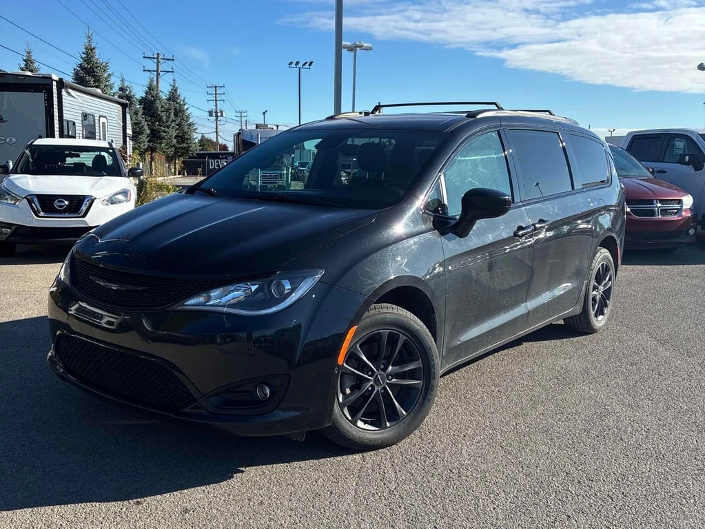 Chrysler Pacifica * Launch Edition * CARFAX *    | Mobile.bg   1