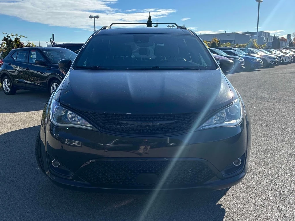 Chrysler Pacifica * Launch Edition * CARFAX *    | Mobile.bg   6