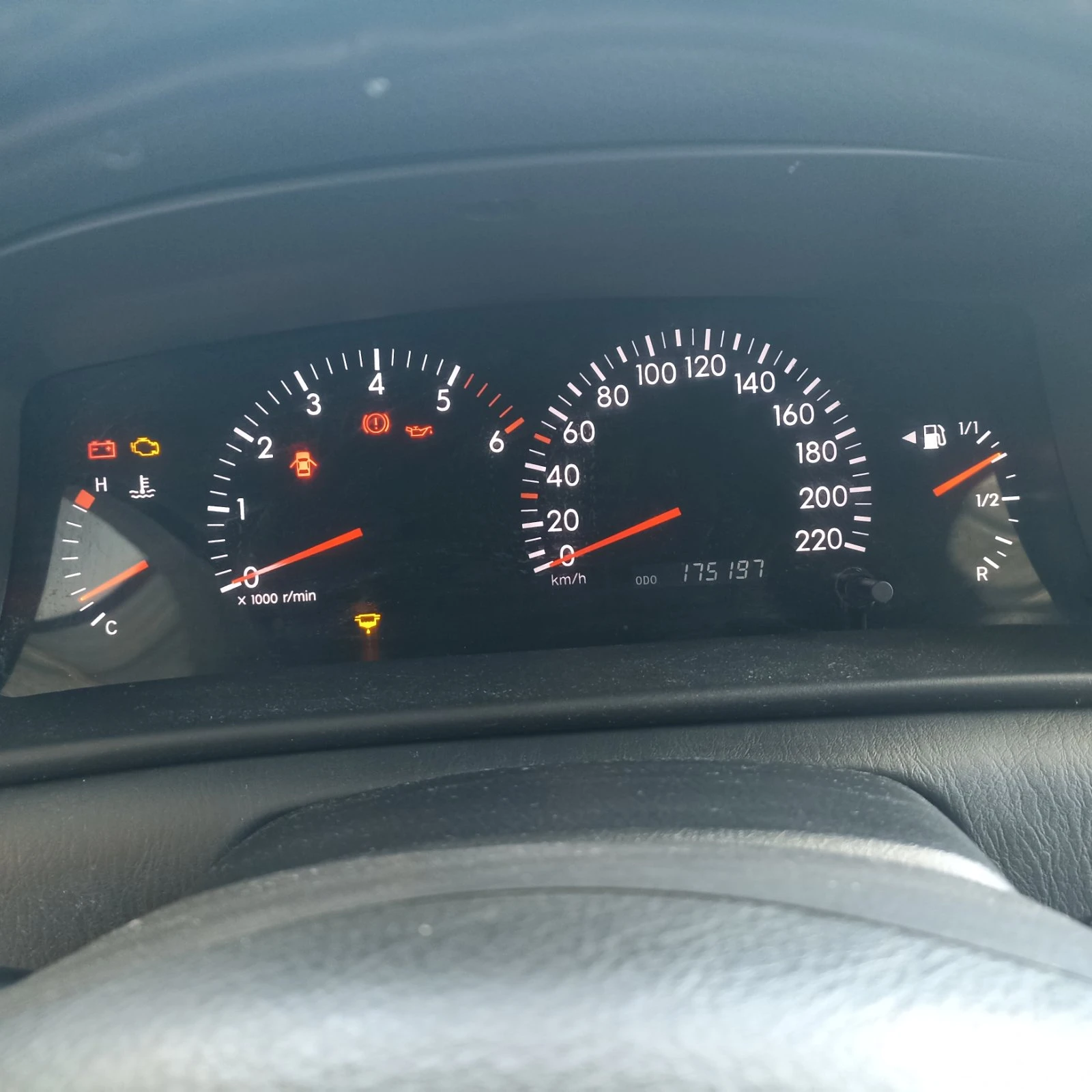 Toyota Corolla  - изображение 8