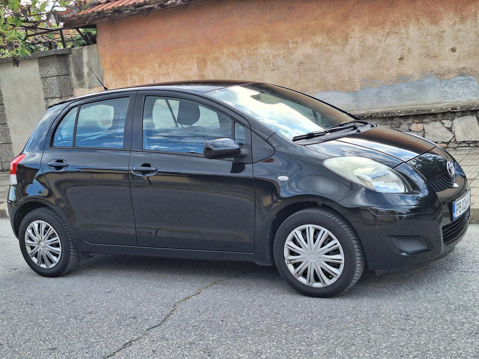 Toyota Auris  - изображение 2