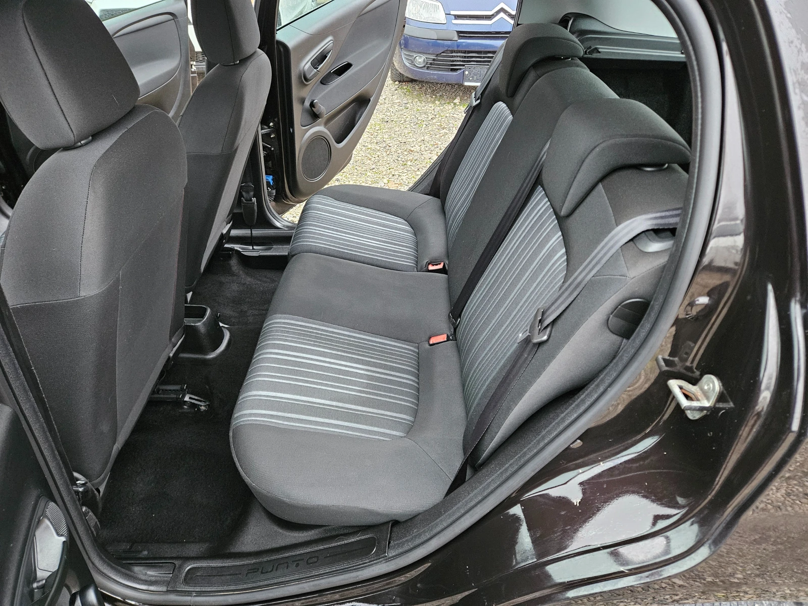 Fiat Punto 1.2 бензин 69кс EVO - изображение 10