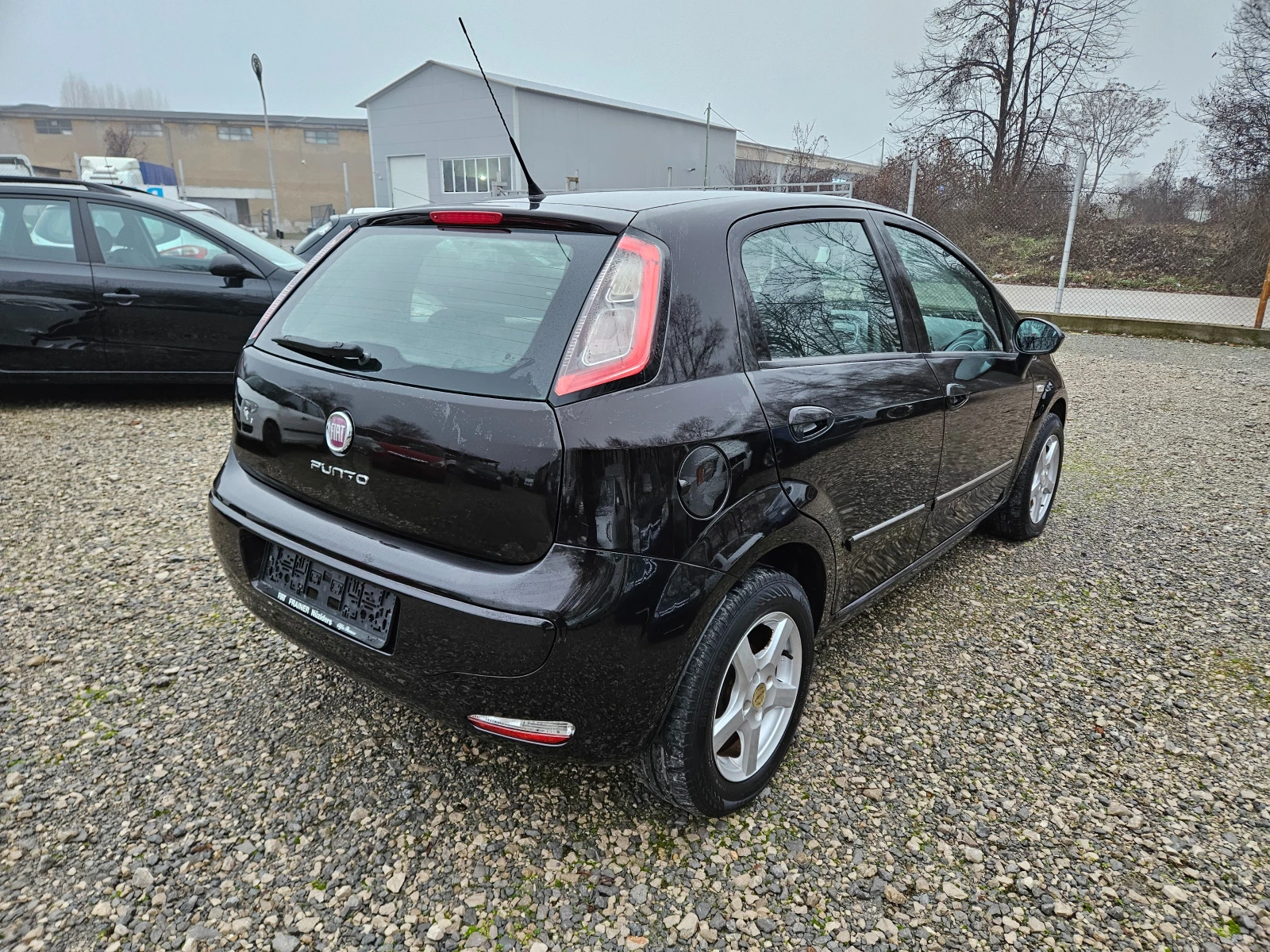 Fiat Punto 1.2 бензин 69кс EVO - изображение 3