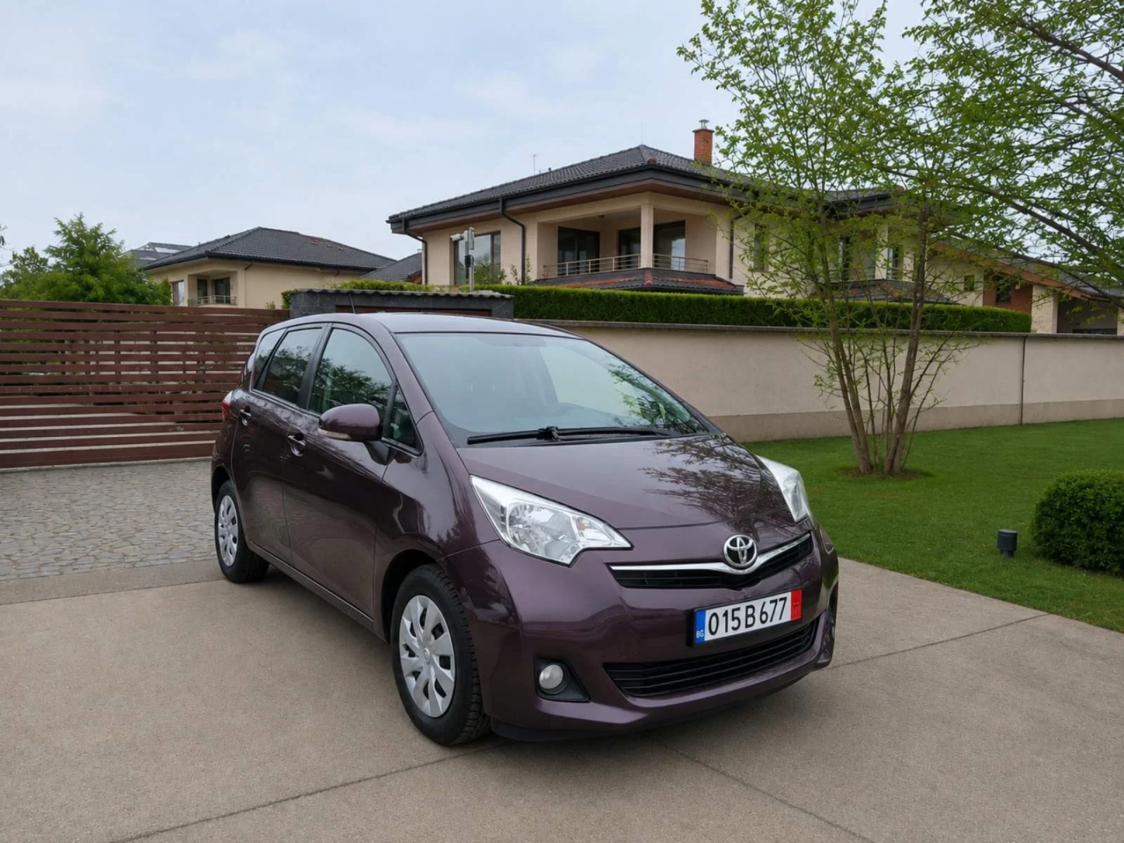 Toyota Verso S, снимка 3 - Автомобили и джипове - 53338159