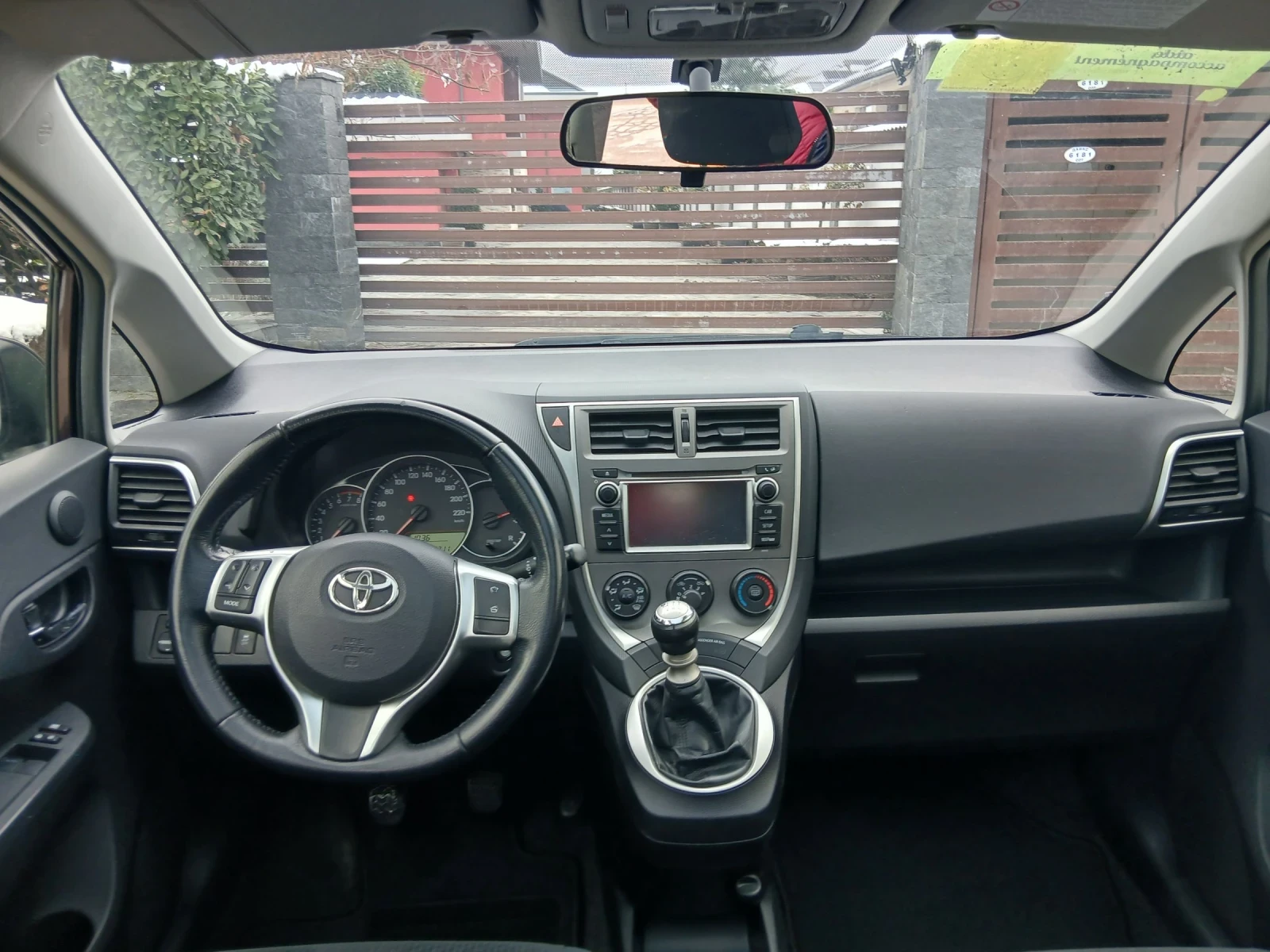 Toyota Verso S  - изображение 8