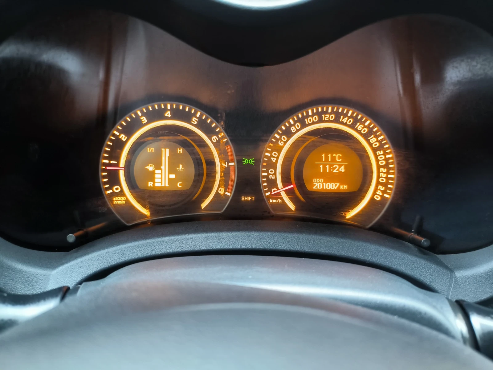 Toyota Auris 1.4 ������-��� | Mobile.bg � ����������� 12