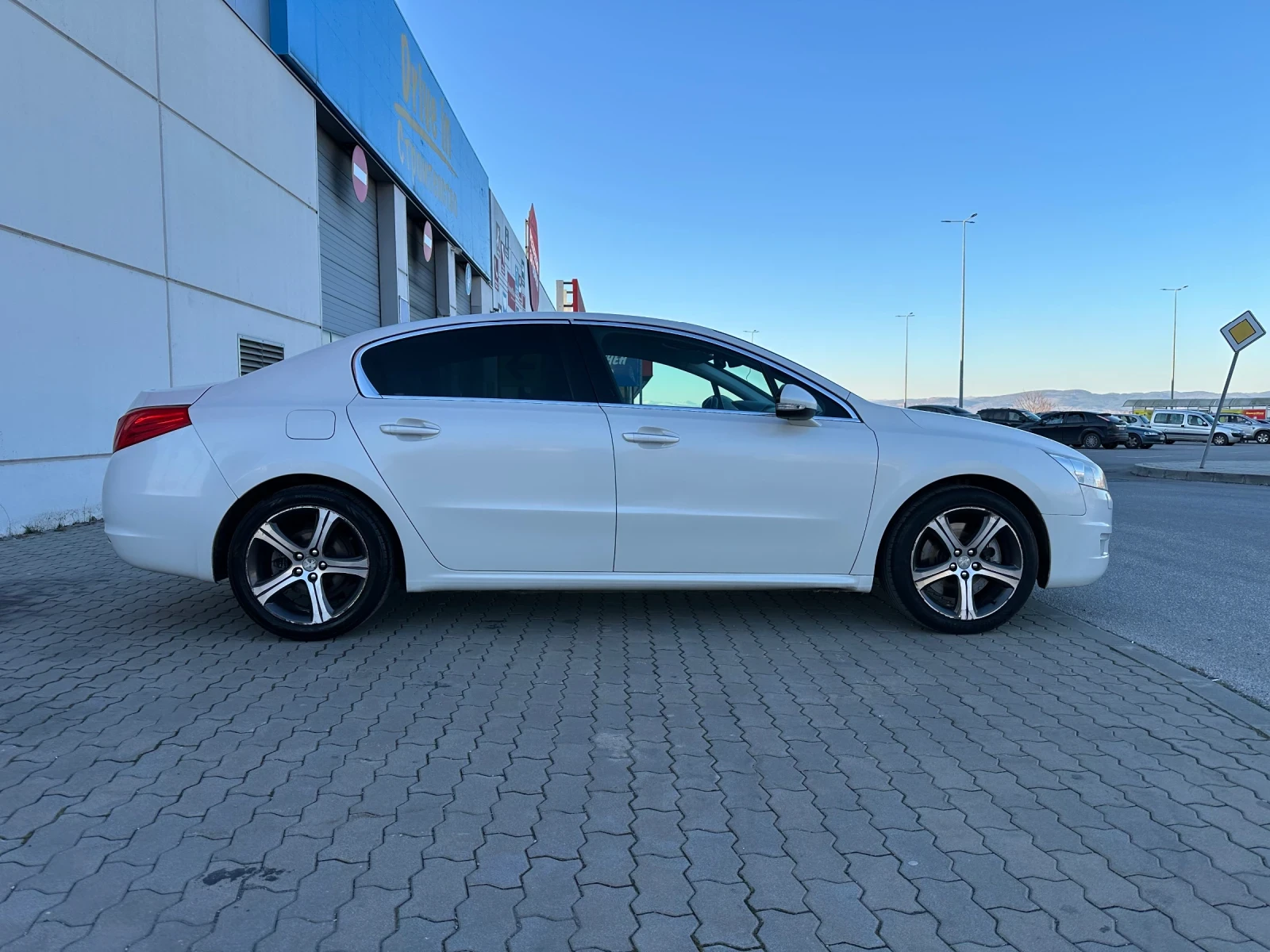 Peugeot 508 GT 2.2 HDI | JBL Audio | KEY Less | Head UP - изображение 5
