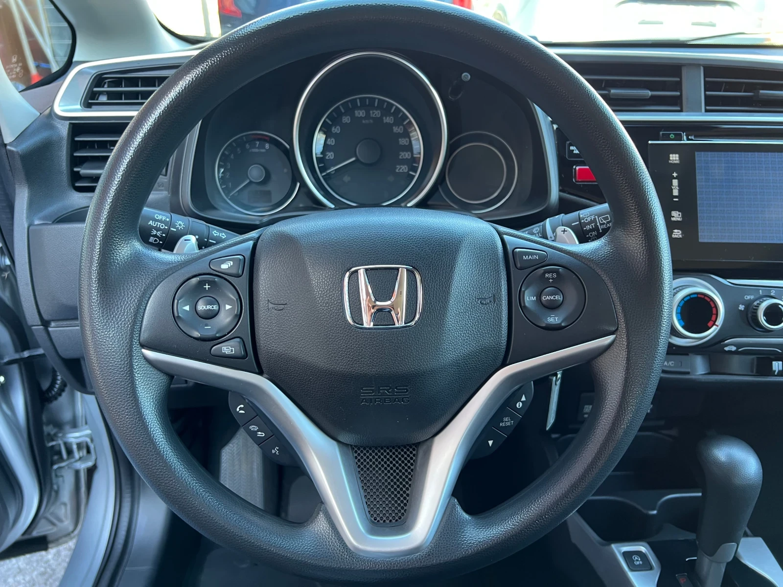 Honda Jazz 1.3 i- VTEC Elegance Навигация , снимка 12 - Автомобили и джипове - 54113952