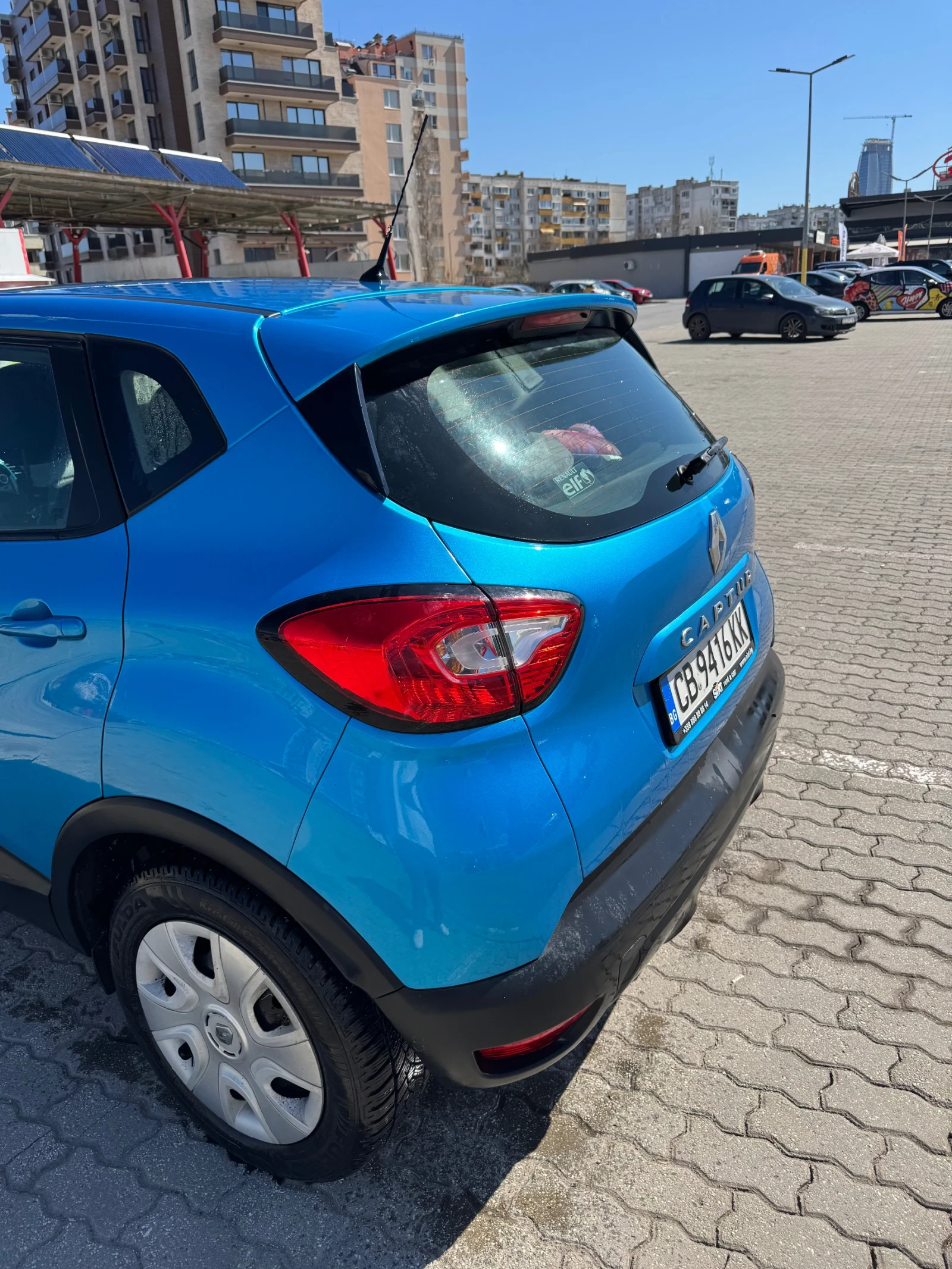 Renault Captur, снимка 2 - Автомобили и джипове - 54179080