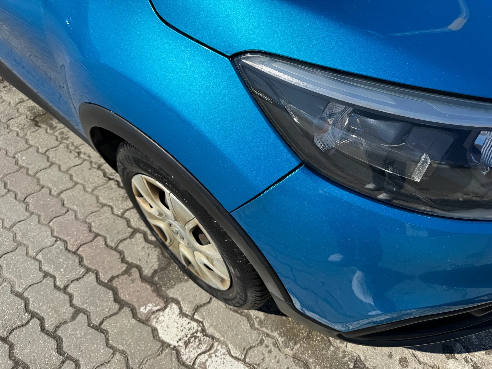 Renault Captur, снимка 4 - Автомобили и джипове - 54179080