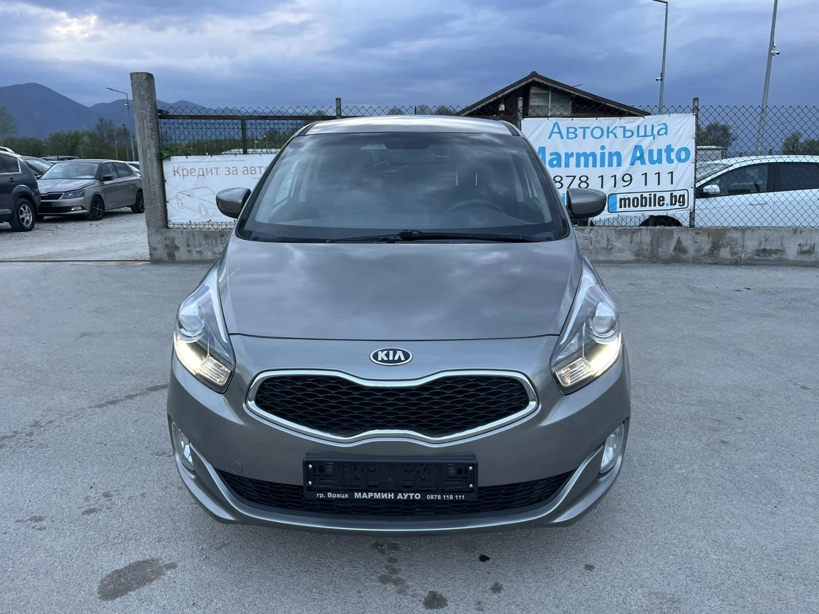 Kia Carens 1.7CRDI 116кс EURO 5B 6ск АВТОПИЛОТ ВНОС ИТАЛИЯ, снимка 2 - Автомобили и джипове - 54240365