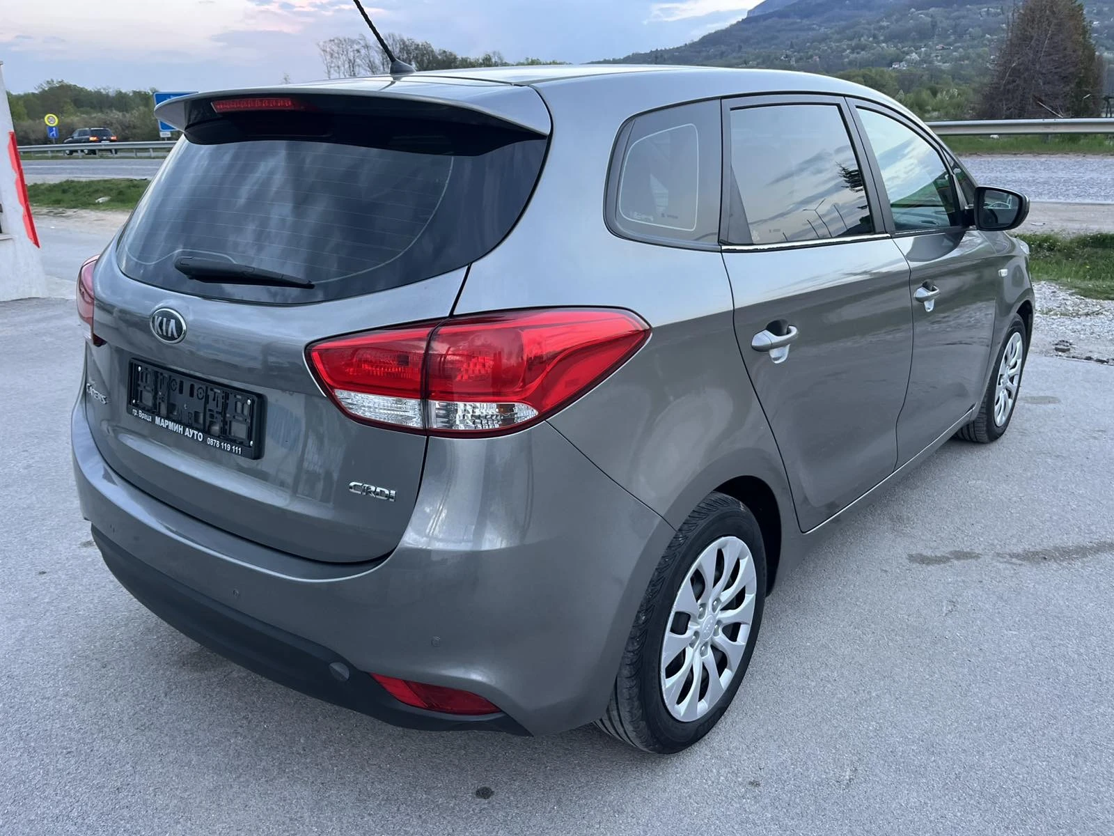 Kia Carens 1.7CRDI 116кс EURO 5B 6ск АВТОПИЛОТ ВНОС ИТАЛИЯ, снимка 4 - Автомобили и джипове - 54240365