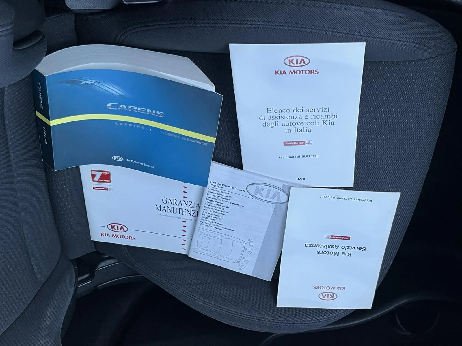 Kia Carens 1.7CRDI 116кс EURO 5B 6ск АВТОПИЛОТ ВНОС ИТАЛИЯ, снимка 17 - Автомобили и джипове - 54240365