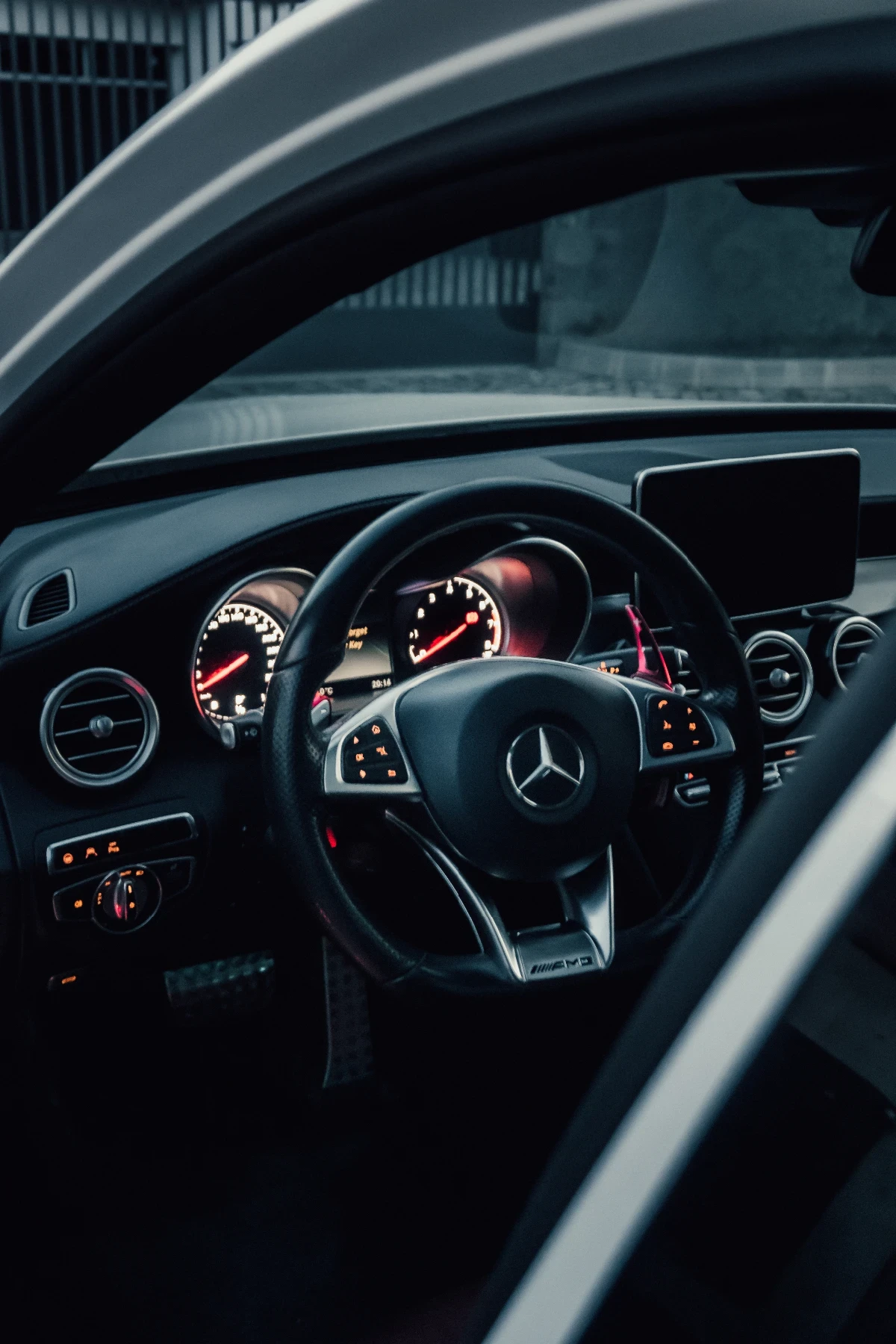 Mercedes-Benz C 43 AMG, снимка 16 - Автомобили и джипове - 54837850
