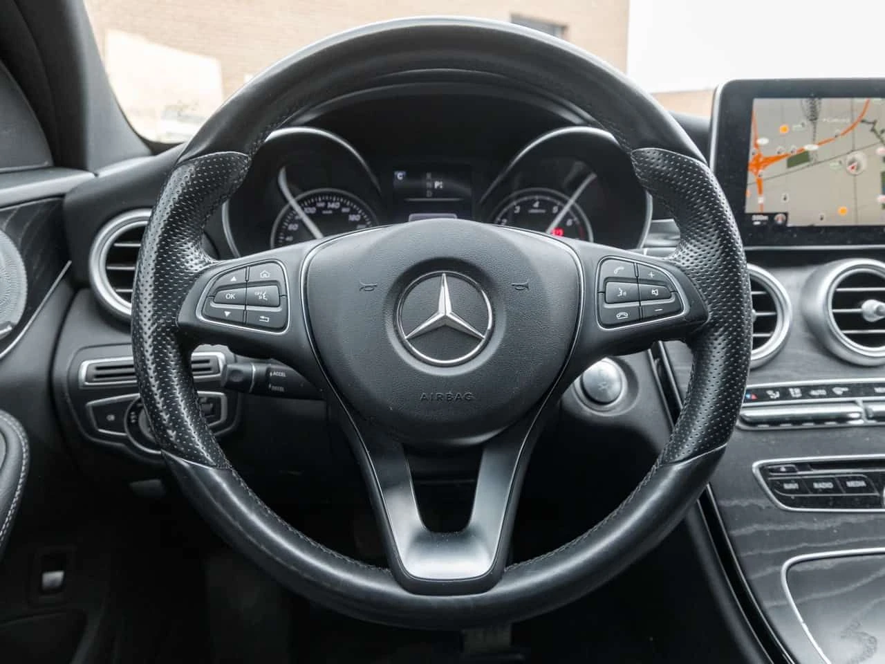 Mercedes-Benz C 300 * C300 Sport Navi Pano RearCam Burmester Sound * C, снимка 8 - Автомобили и джипове - 54918385