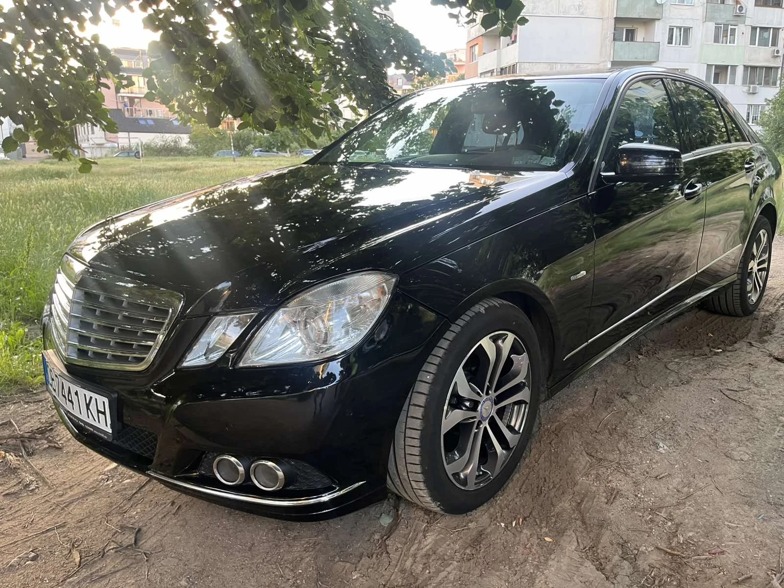 Mercedes-Benz E 300, снимка 6 - Автомобили и джипове - 54947318