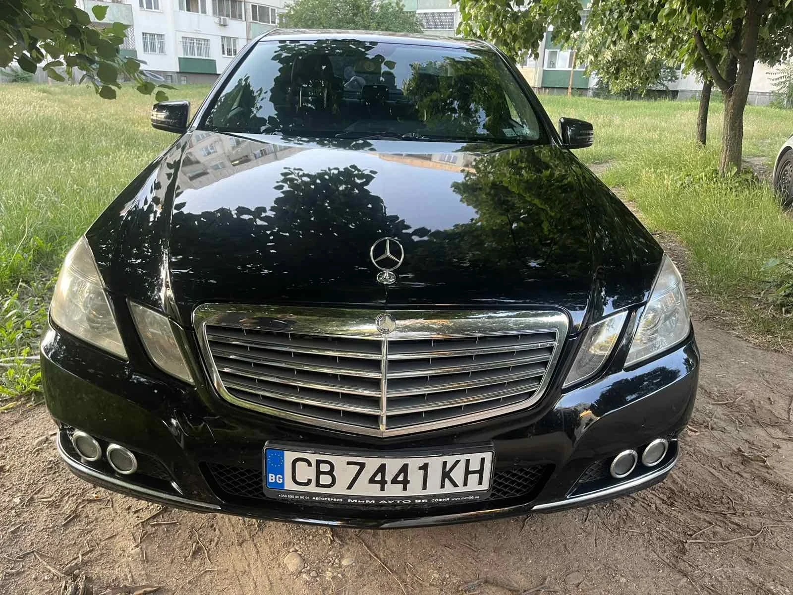 Mercedes-Benz E 300, снимка 5 - Автомобили и джипове - 54947318
