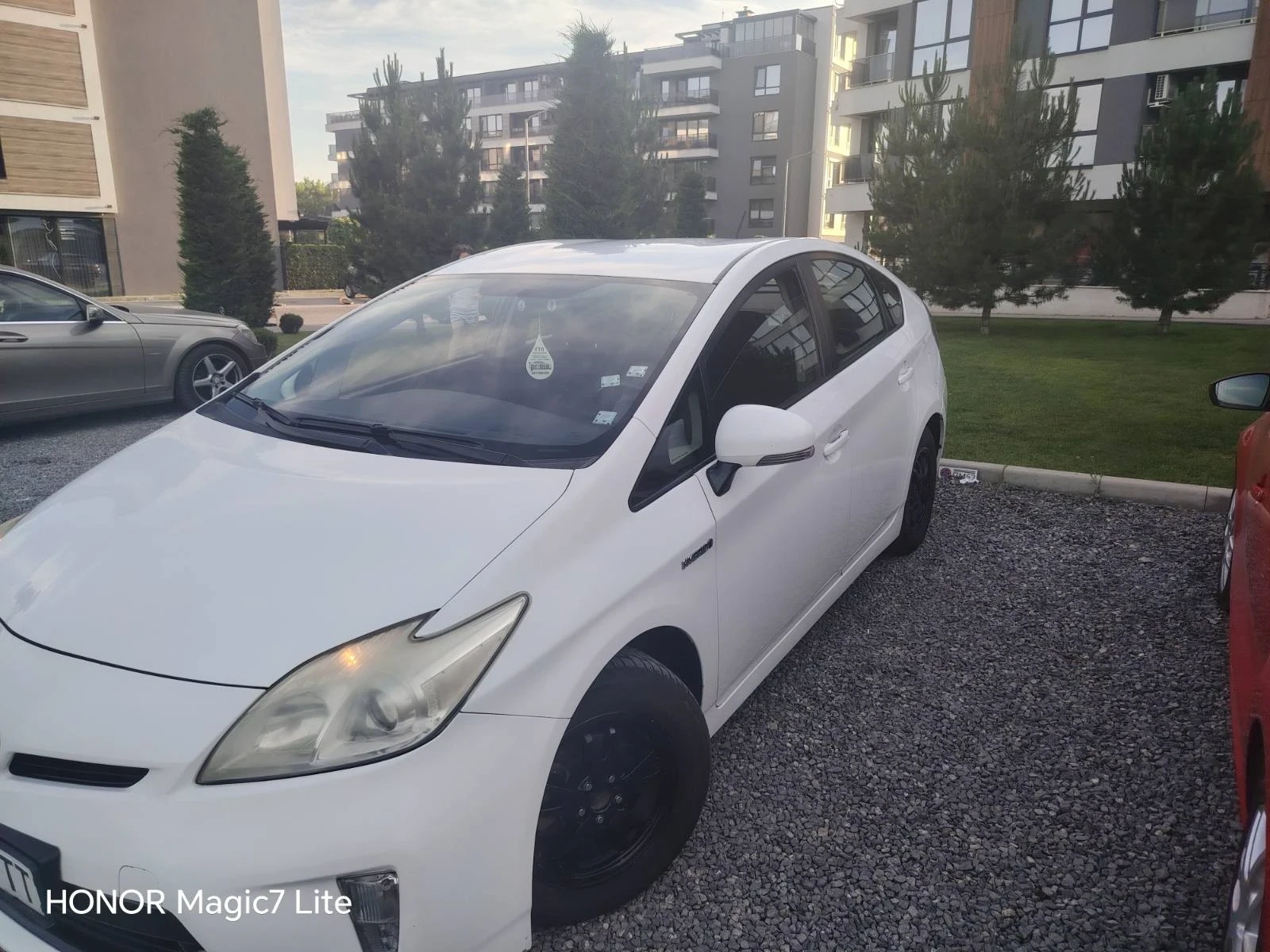 Toyota Prius 1.8h, снимка 2 - Автомобили и джипове - 55126096