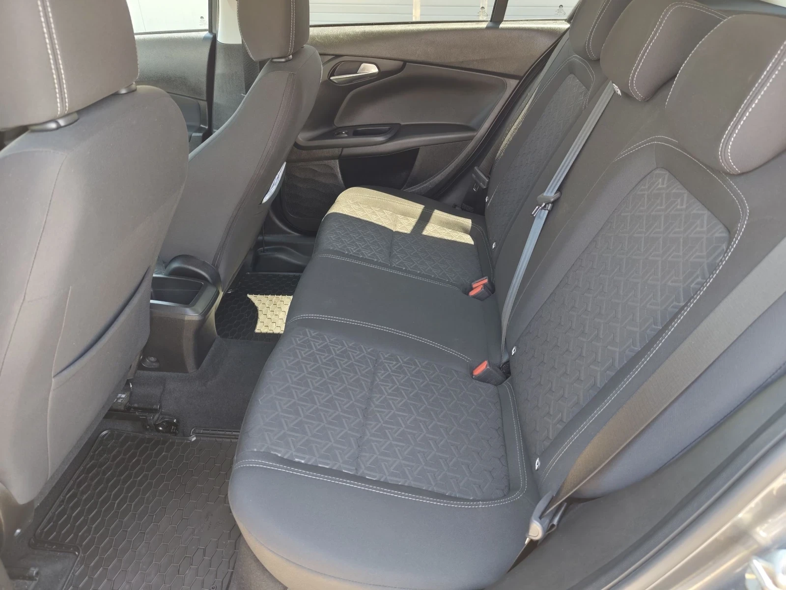 Fiat Tipo 1.6 CROSS M-JET 130 �.�. | Mobile.bg � ����������� 5