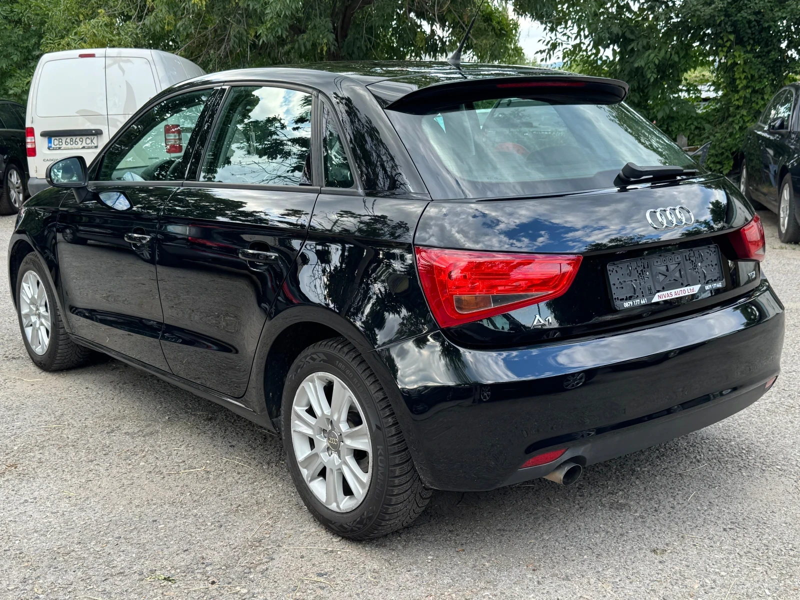 Audi A1 1.6tdi.! NAVI.! УЧЕБЕН !, снимка 4 - Автомобили и джипове - 55398017