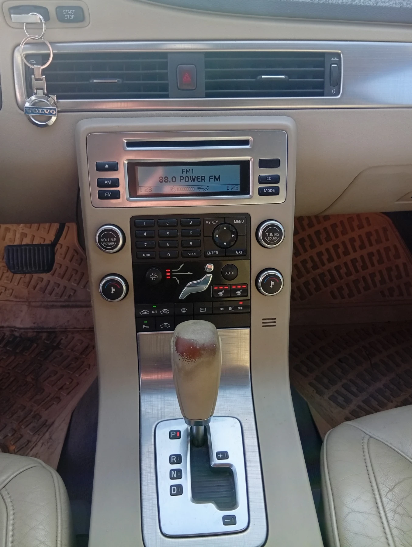 Volvo S80 2.4 D5, снимка 8 - Автомобили и джипове - 55600647