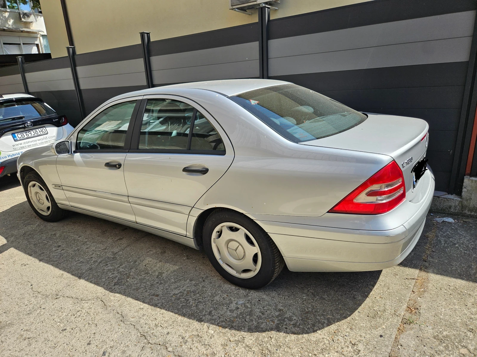 Mercedes-Benz C 180, снимка 4 - Автомобили и джипове - 55946702