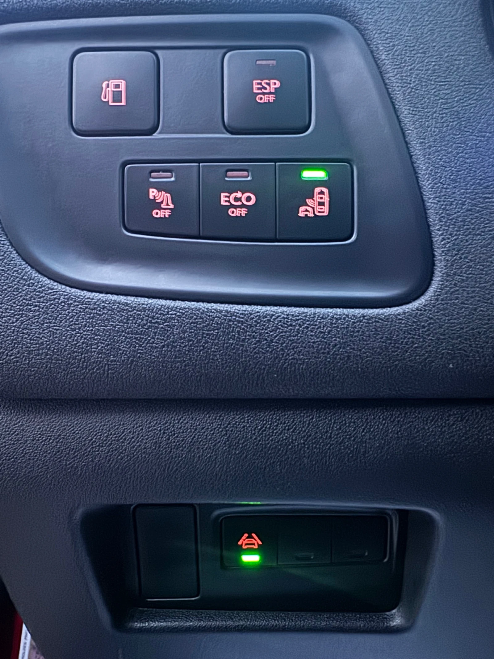 Citroen C4 1.6e-HDi, снимка 13 - Автомобили и джипове - 56602286