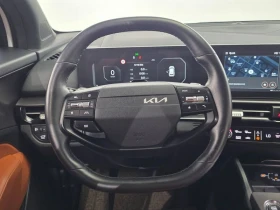 Kia Sportage HEV 1.6 2WD| DIST| КАМЕРА| ПОДГРЕВ| ОБДУХВАНЕ, снимка 13
