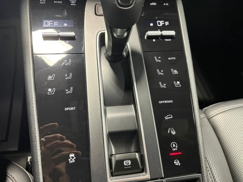 Porsche Macan * AWD * CARFAX * ЦЕНА ДО БГ, снимка 9 - Автомобили и джипове - 53050701