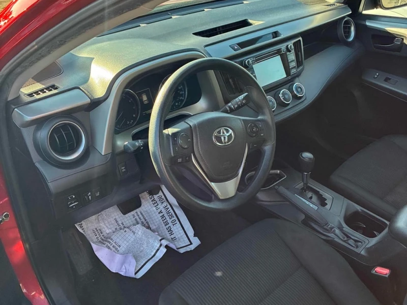 Toyota Rav4 LE 2017 * CARFAX * ОТ ПРЕДСТАВИТЕЛСТВО, снимка 7 - Автомобили и джипове - 53137366
