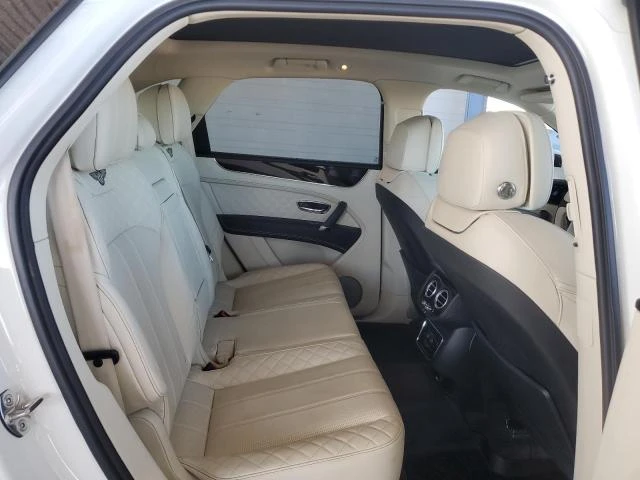 Bentley Bentayga, снимка 11 - Автомобили и джипове - 48142152