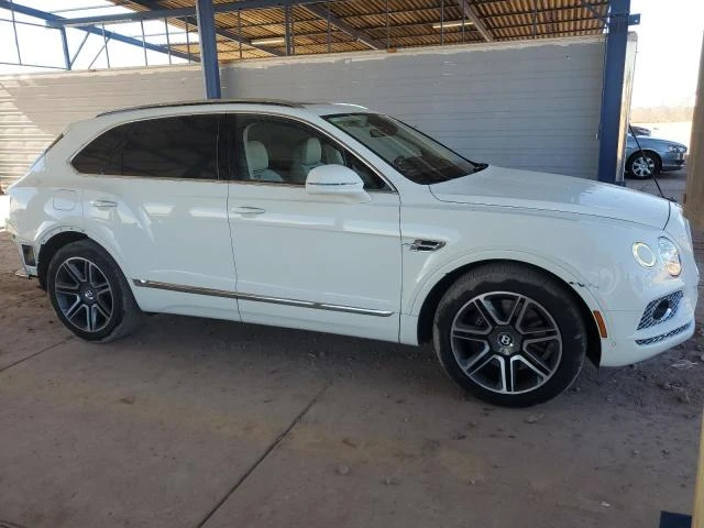 Bentley Bentayga, снимка 3 - Автомобили и джипове - 48142152