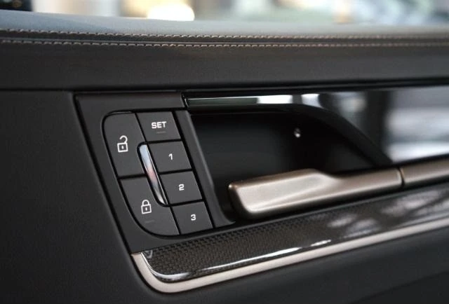 Porsche Cayenne TURBO E-HYBRID/COUPE/FACELIFT/MATRIX/BOSE/HEAD UP/ | Mobile.bg   13