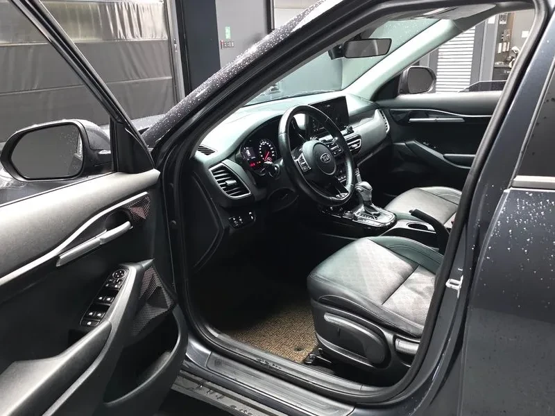 Kia Seltos 1.6 Turbo 4Wd Trendy, снимка 10 - Автомобили и джипове - 55560124
