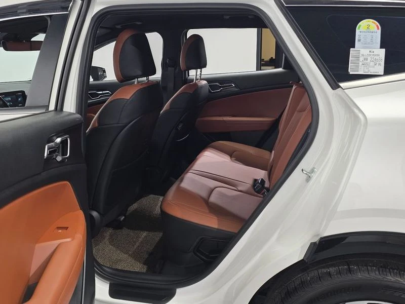 Kia Sportage HEV 1.6 2WD| DIST| КАМЕРА| ПОДГРЕВ| ОБДУХВАНЕ, снимка 11 - Автомобили и джипове - 55736553