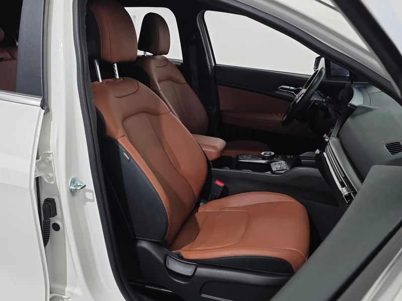 Kia Sportage HEV 1.6 2WD| DIST| КАМЕРА| ПОДГРЕВ| ОБДУХВАНЕ, снимка 12 - Автомобили и джипове - 55736553