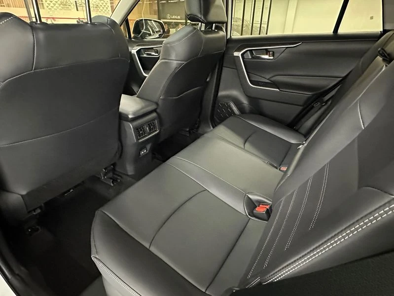 Toyota Rav4 2.5 203 hp Automatic, снимка 11 - Автомобили и джипове - 55839287