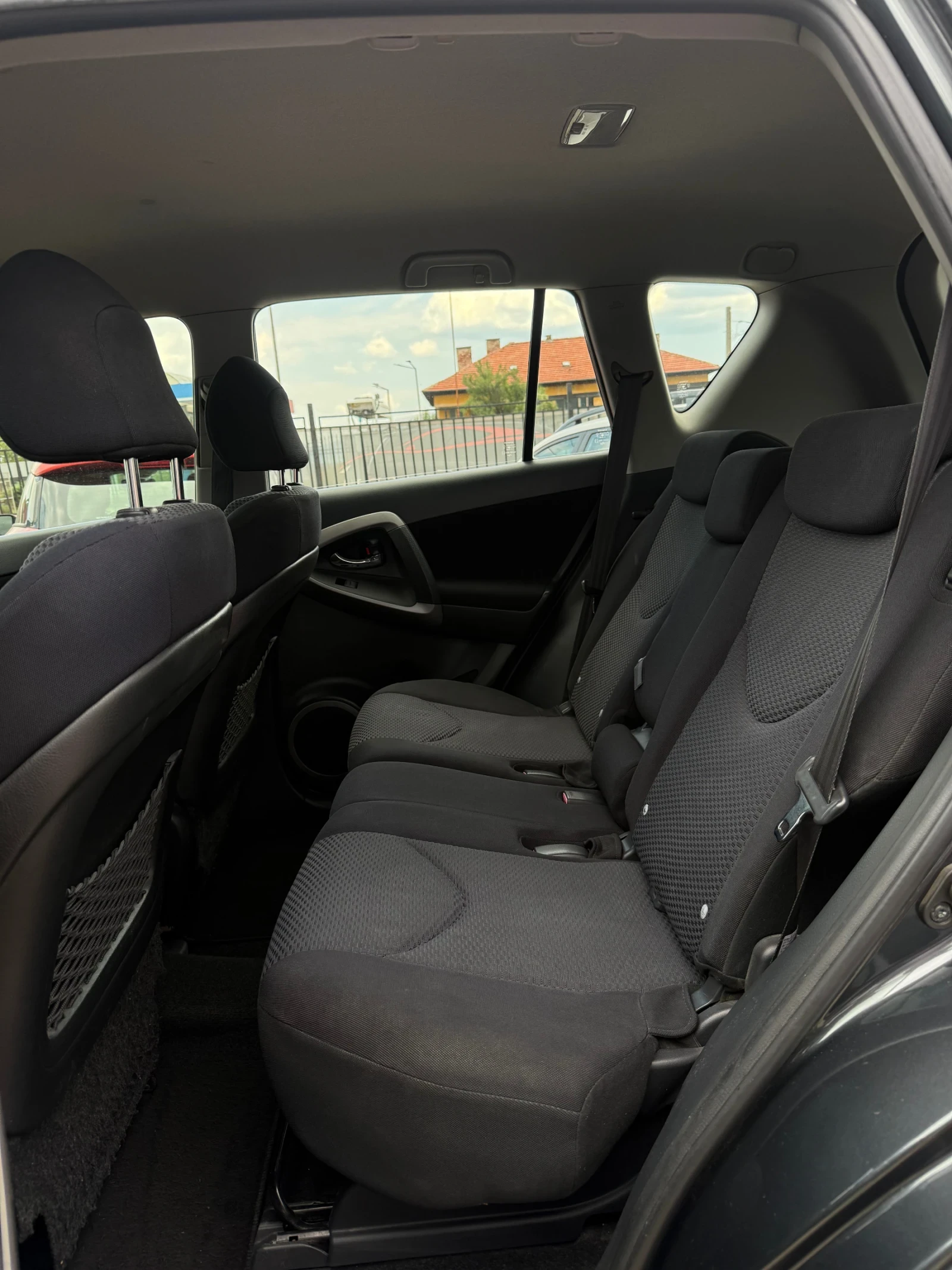 Toyota Rav4 2.2; 136hp - изображение 9