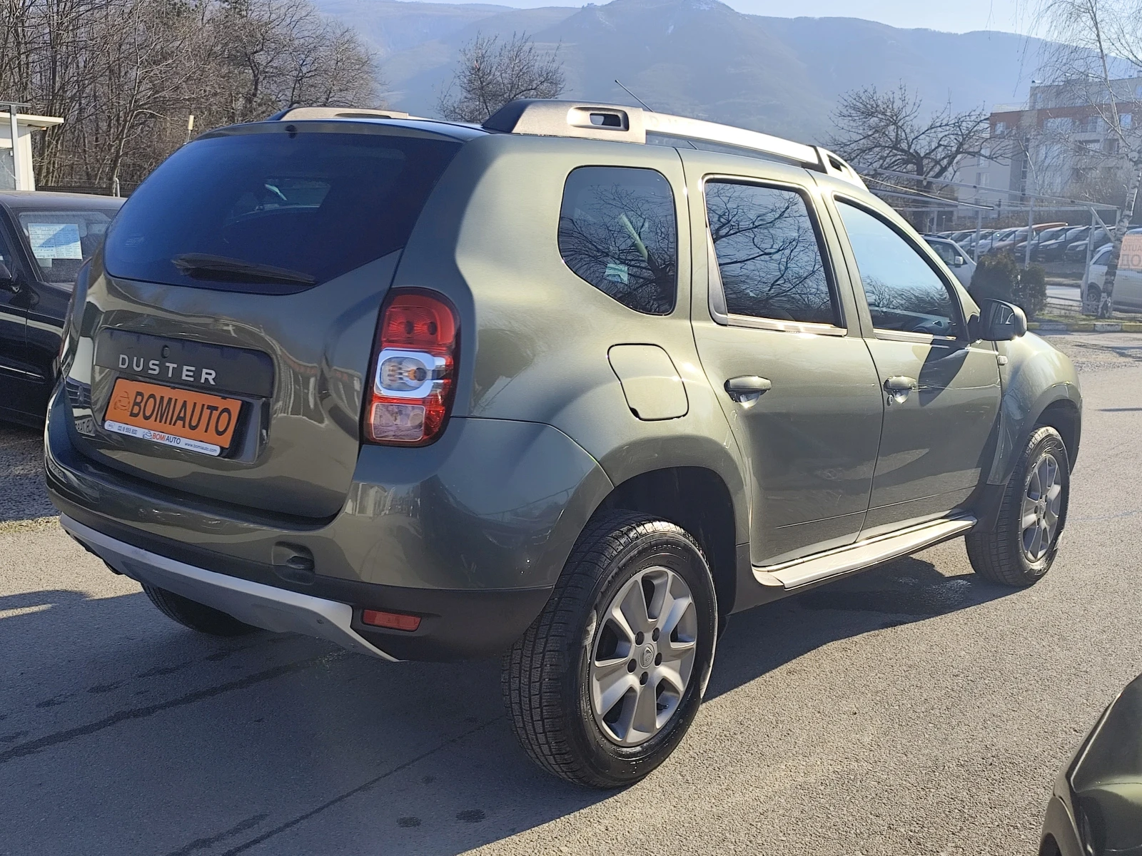 Dacia Duster 1.6i* ГАЗОВА УРЕДБА* EURO5B* KLIMA*  - изображение 4
