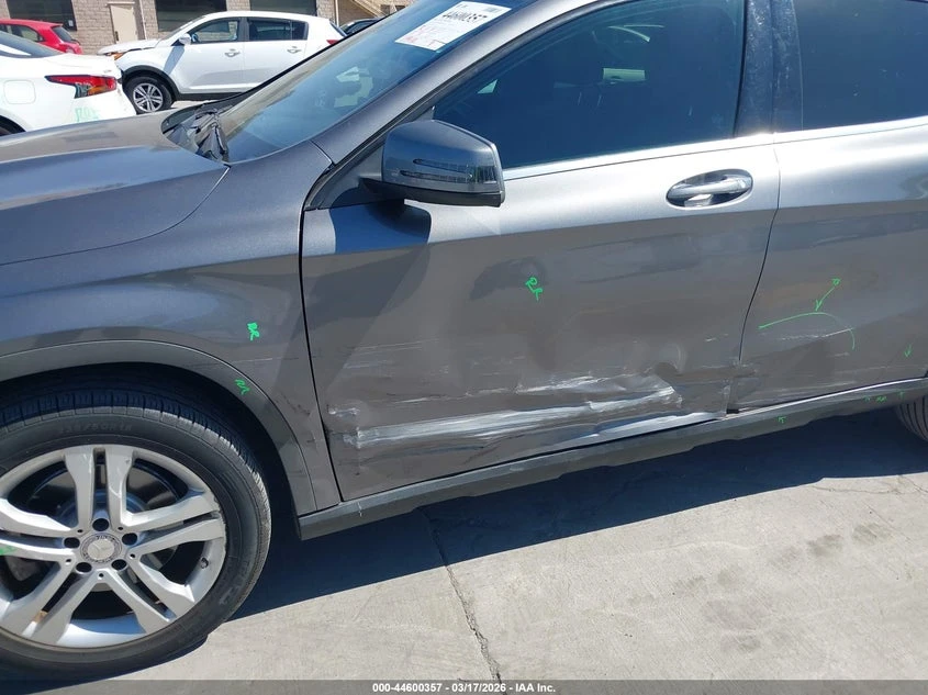 Mercedes-Benz GLA 250 2.0l, снимка 6 - Автомобили и джипове - 54383745