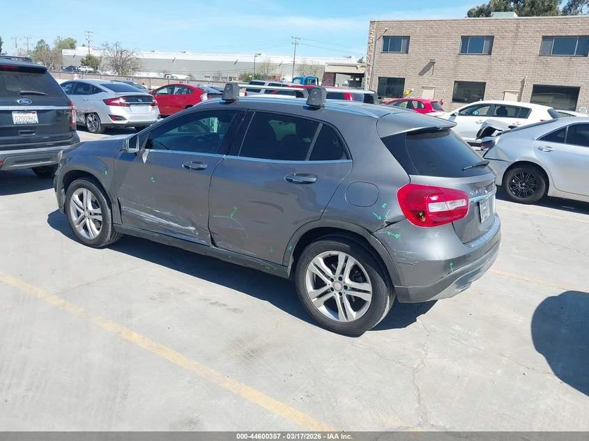 Mercedes-Benz GLA 250 2.0l, снимка 3 - Автомобили и джипове - 54383745