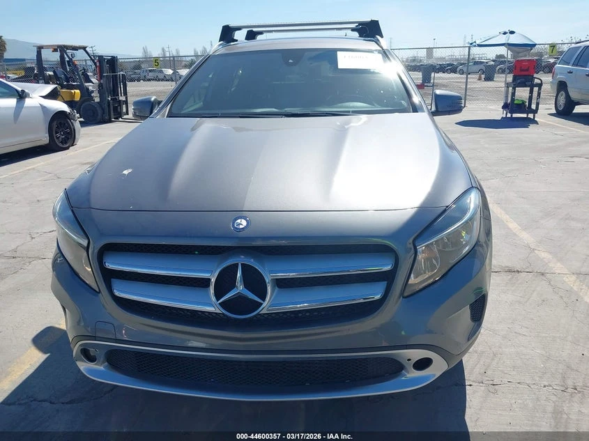 Mercedes-Benz GLA 250 2.0l, снимка 12 - Автомобили и джипове - 54383745