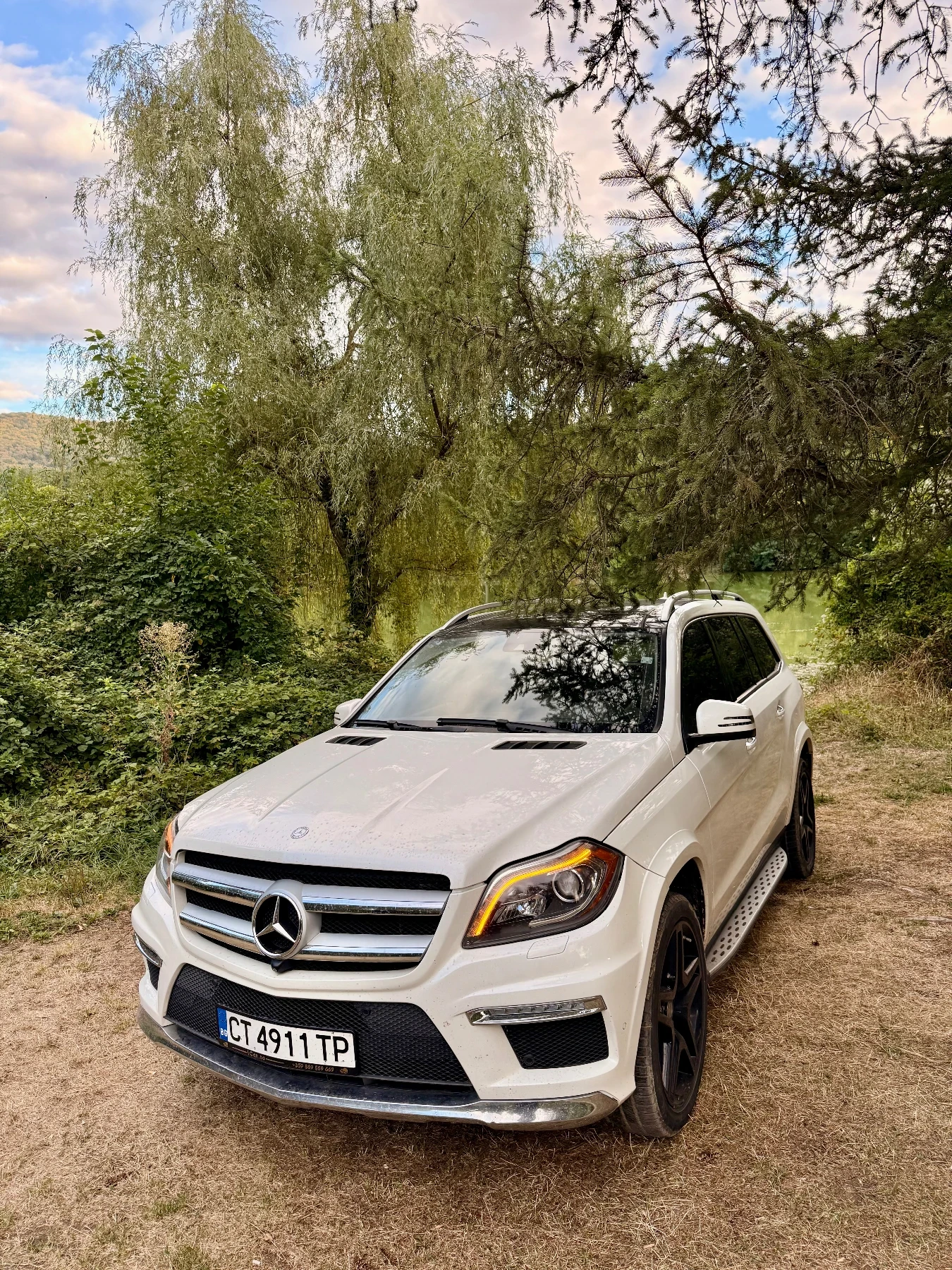 Mercedes-Benz GL 550 AMG 63 Пакет(360 Cam, KEYLESS, Full екстри)