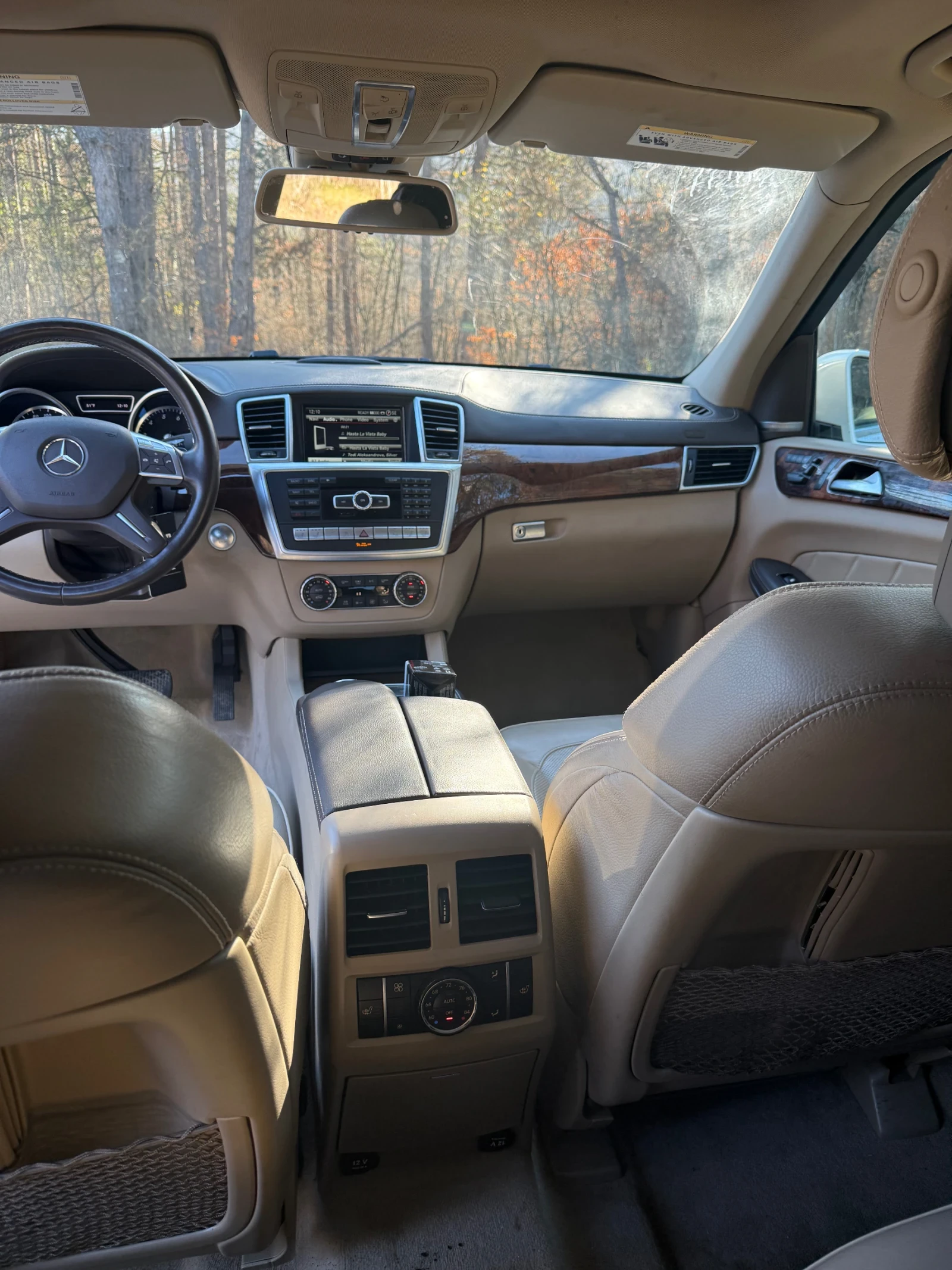 Mercedes-Benz GL 550 AMG 63 Пакет(360 Cam, KEYLESS, Full екстри), снимка 7 - Автомобили и джипове - 54897363