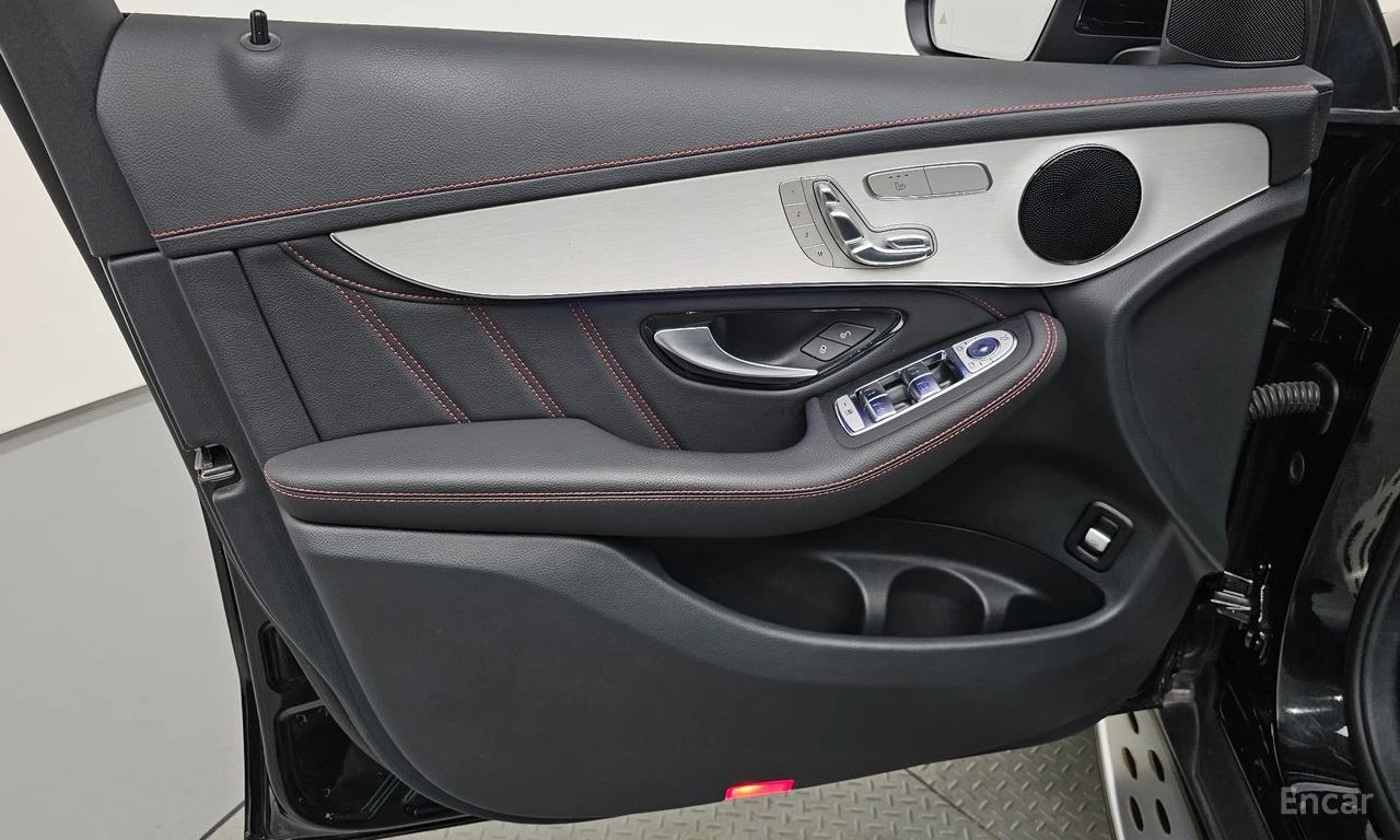 Mercedes-Benz GLC 43 AMG ДИСТРОНИК * ПОДГРЕВИ * ПАНО * HEAD-UP * 360 КАМЕРА, снимка 14 - Автомобили и джипове - 55155310