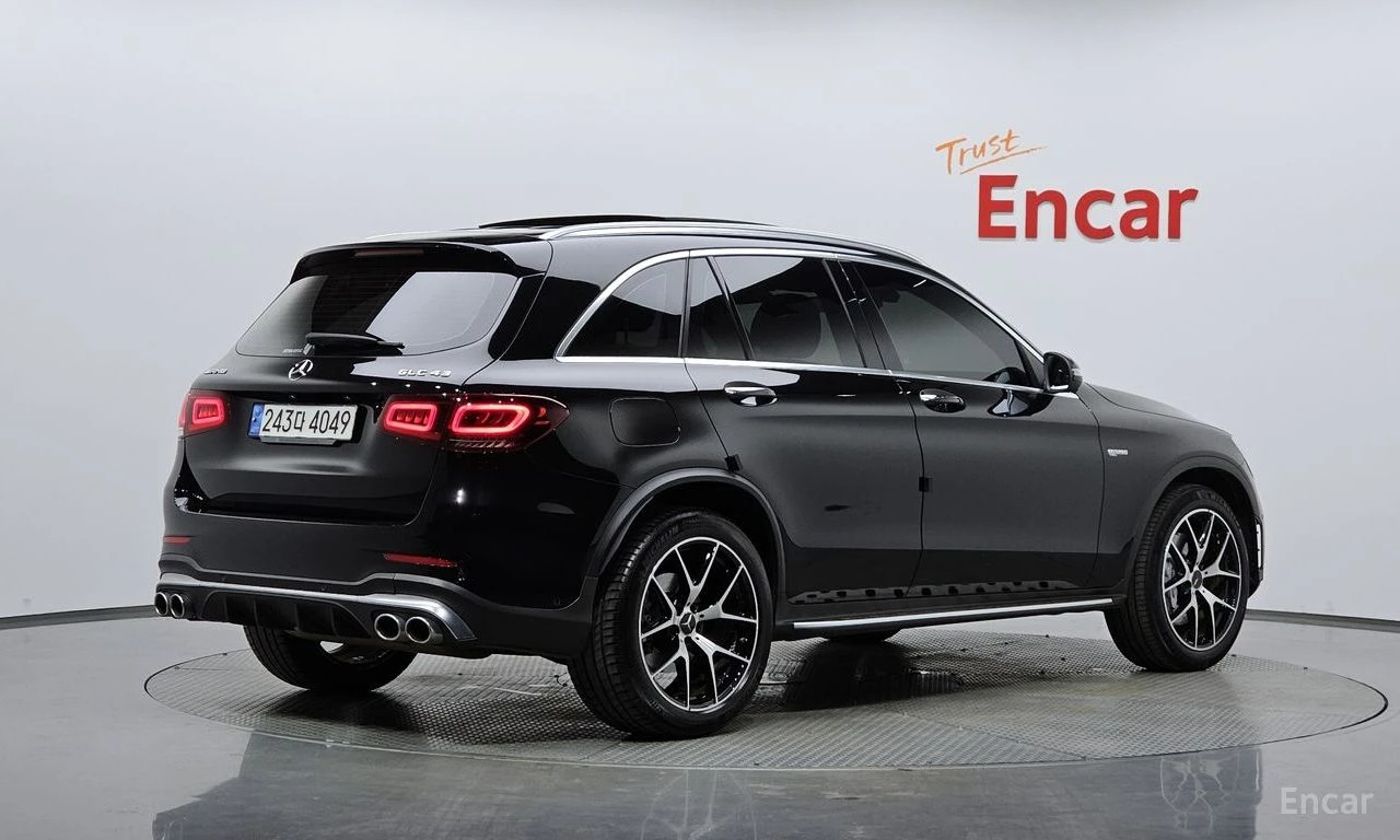 Mercedes-Benz GLC 43 AMG ДИСТРОНИК * ПОДГРЕВИ * ПАНО * HEAD-UP * 360 КАМЕРА, снимка 3 - Автомобили и джипове - 55155310
