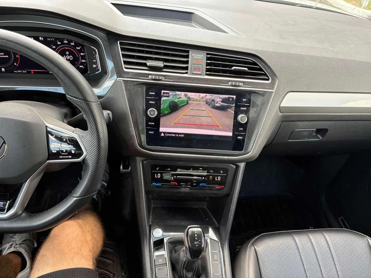 VW Tiguan * Comfortline R Line Black Edition * CARFAX * , снимка 9 - Автомобили и джипове - 55668149