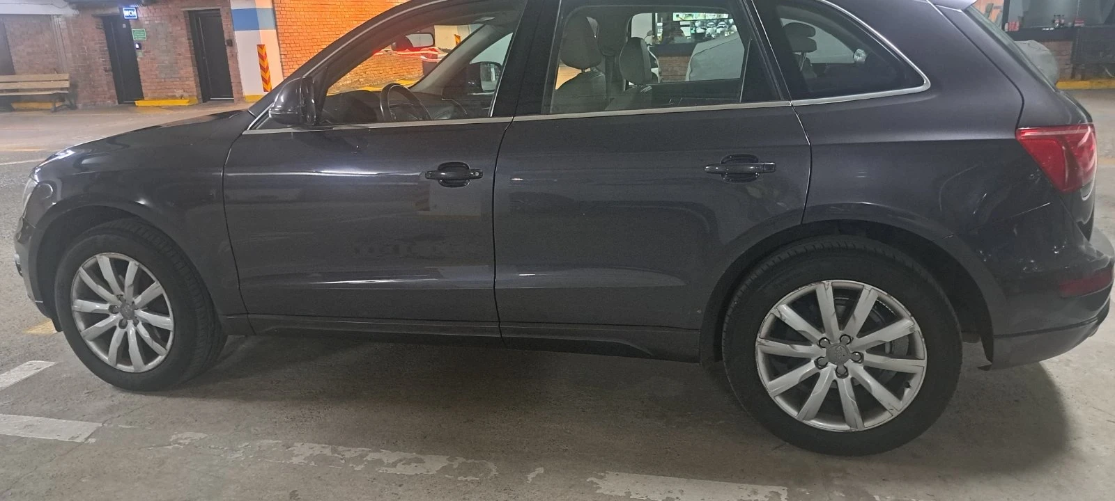 Audi Q5 2.0T QUATTRO, снимка 4 - Автомобили и джипове - 55790495
