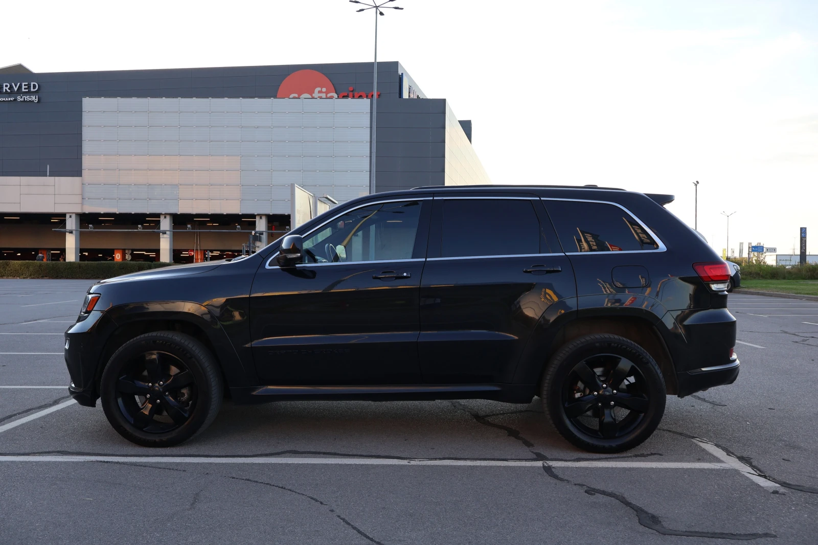 Jeep Grand cherokee 5.7 High Altitude, снимка 7 - Автомобили и джипове - 56075144