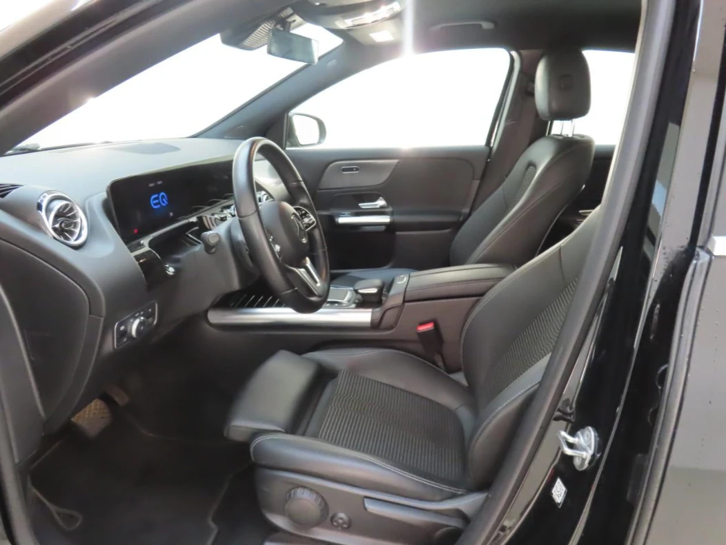 Mercedes-Benz EQA 250 Luxury, снимка 5 - Автомобили и джипове - 56480941